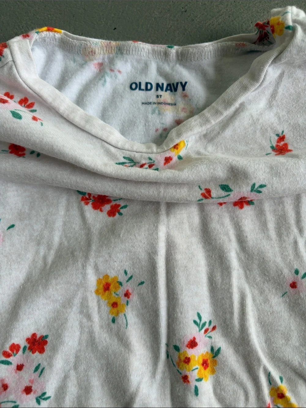 Old Navy Long-Sleeve Tees Bundle (4) Size 5T